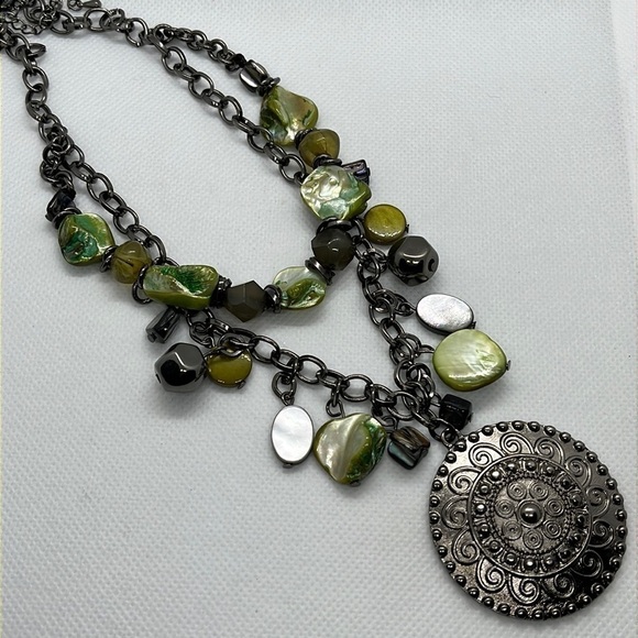 Chain Necklace with Medallion Pendant Double Strand Green Beaded Boho - Picture 1 of 4